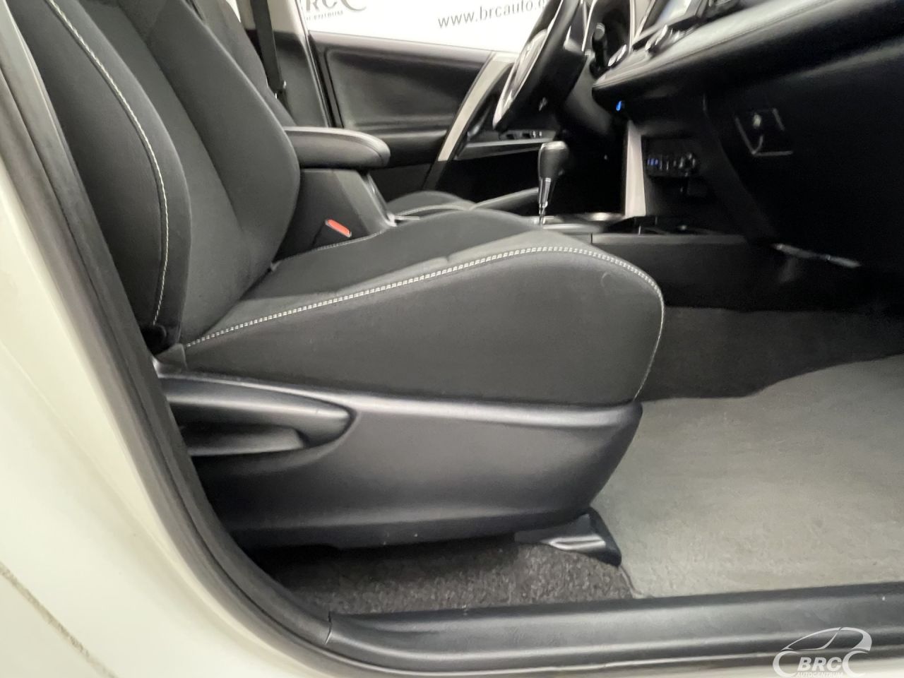 Toyota RAV4 | 5