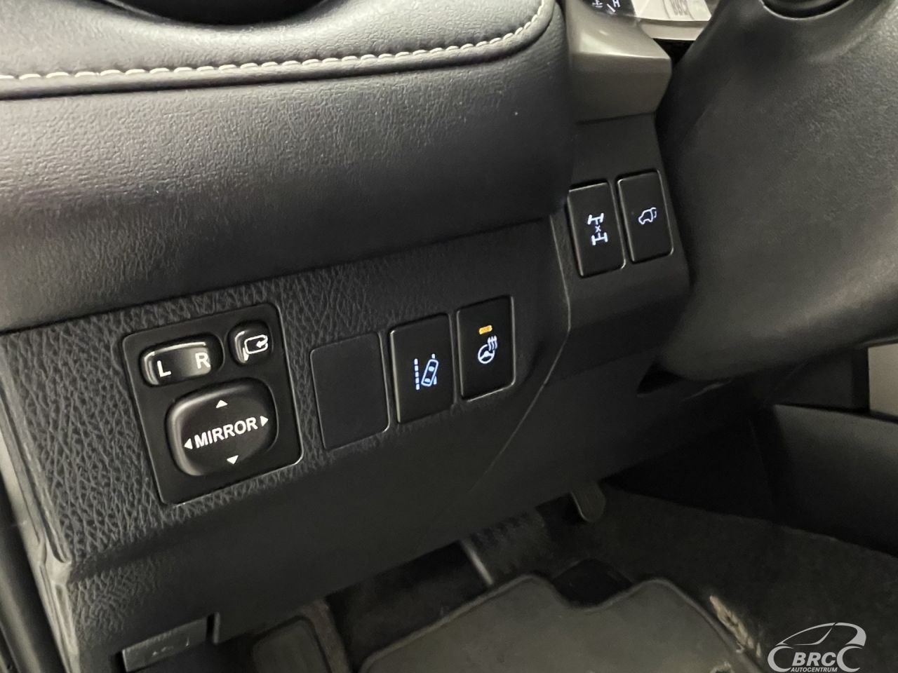 Toyota RAV4 | 25