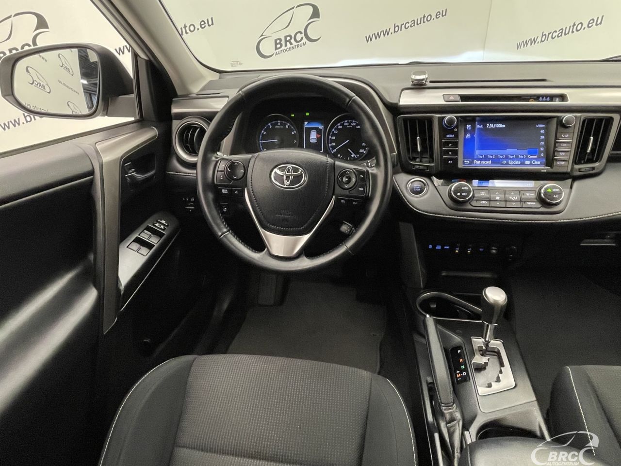 Toyota RAV4 | 12