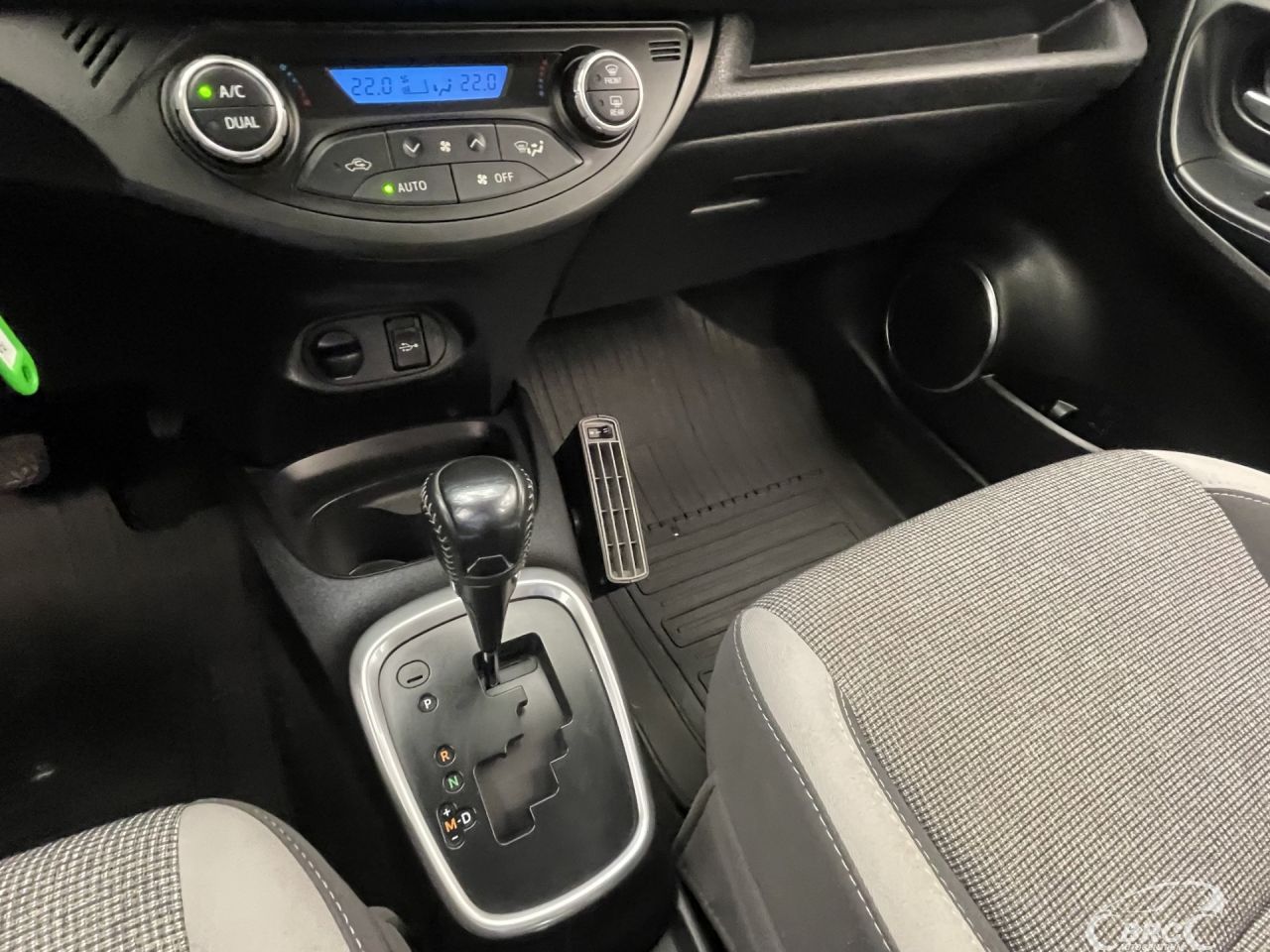 Toyota Yaris | 26