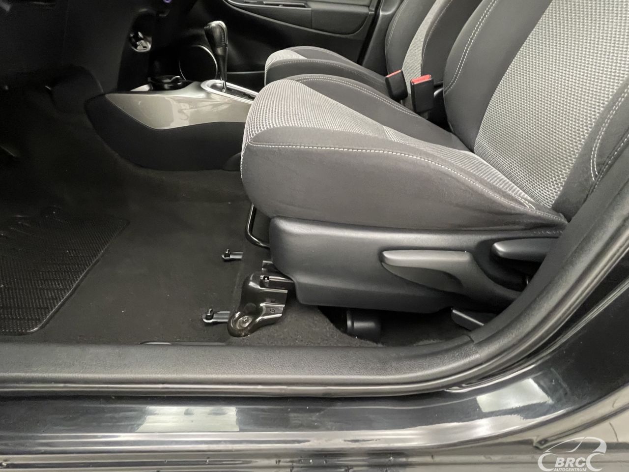 Toyota Yaris | 20