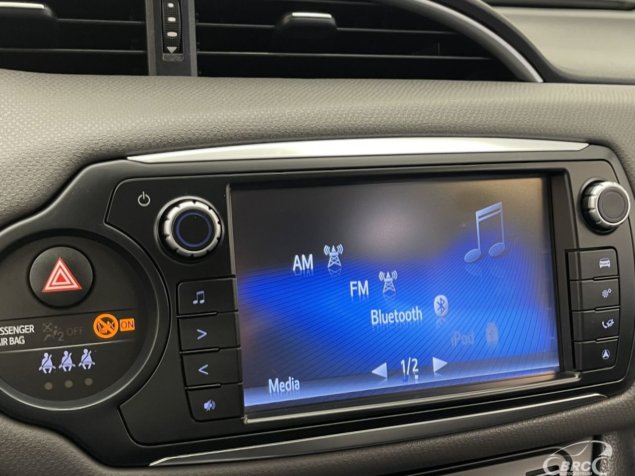 Toyota Yaris | 50