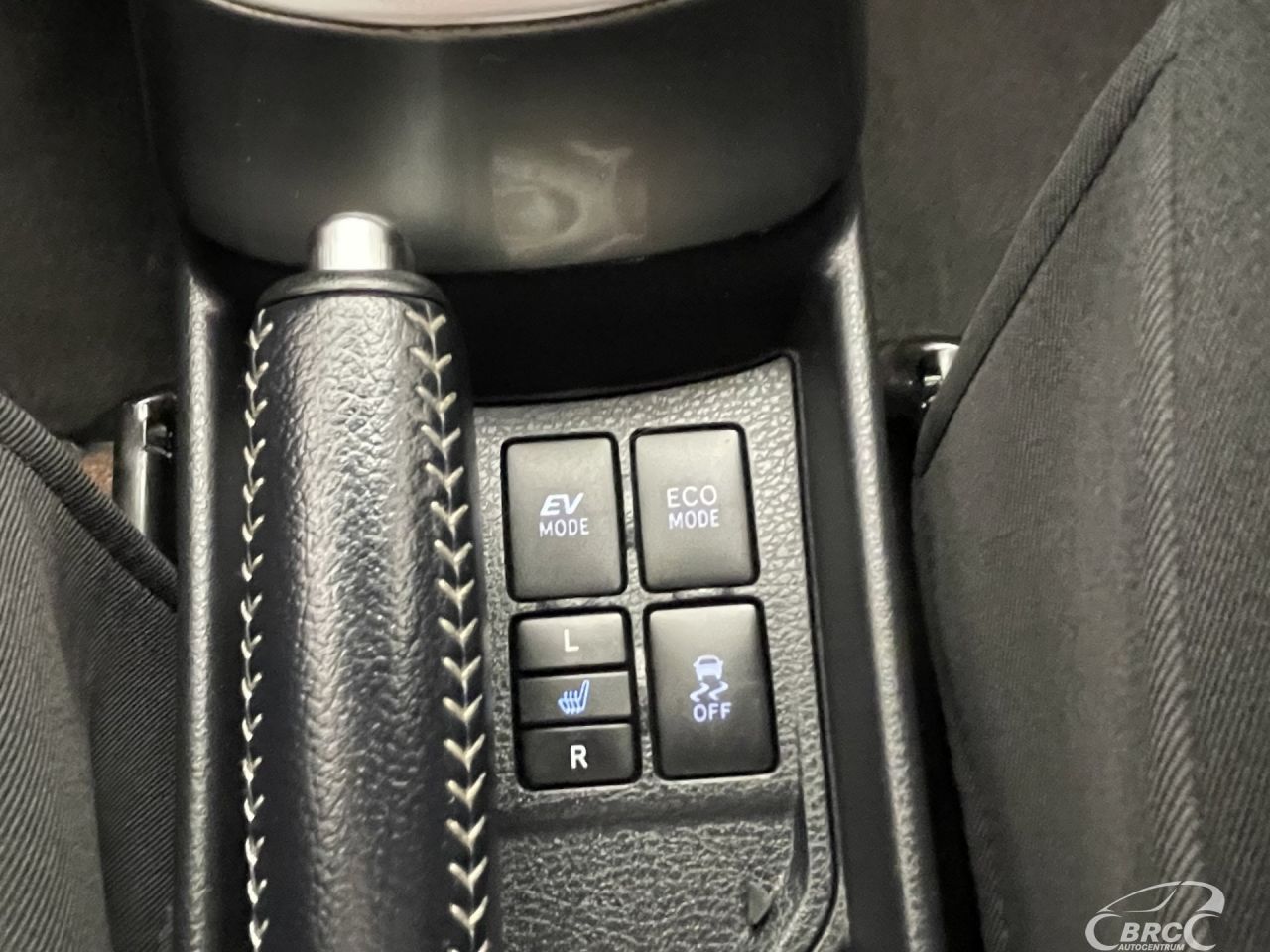 Toyota Yaris | 44
