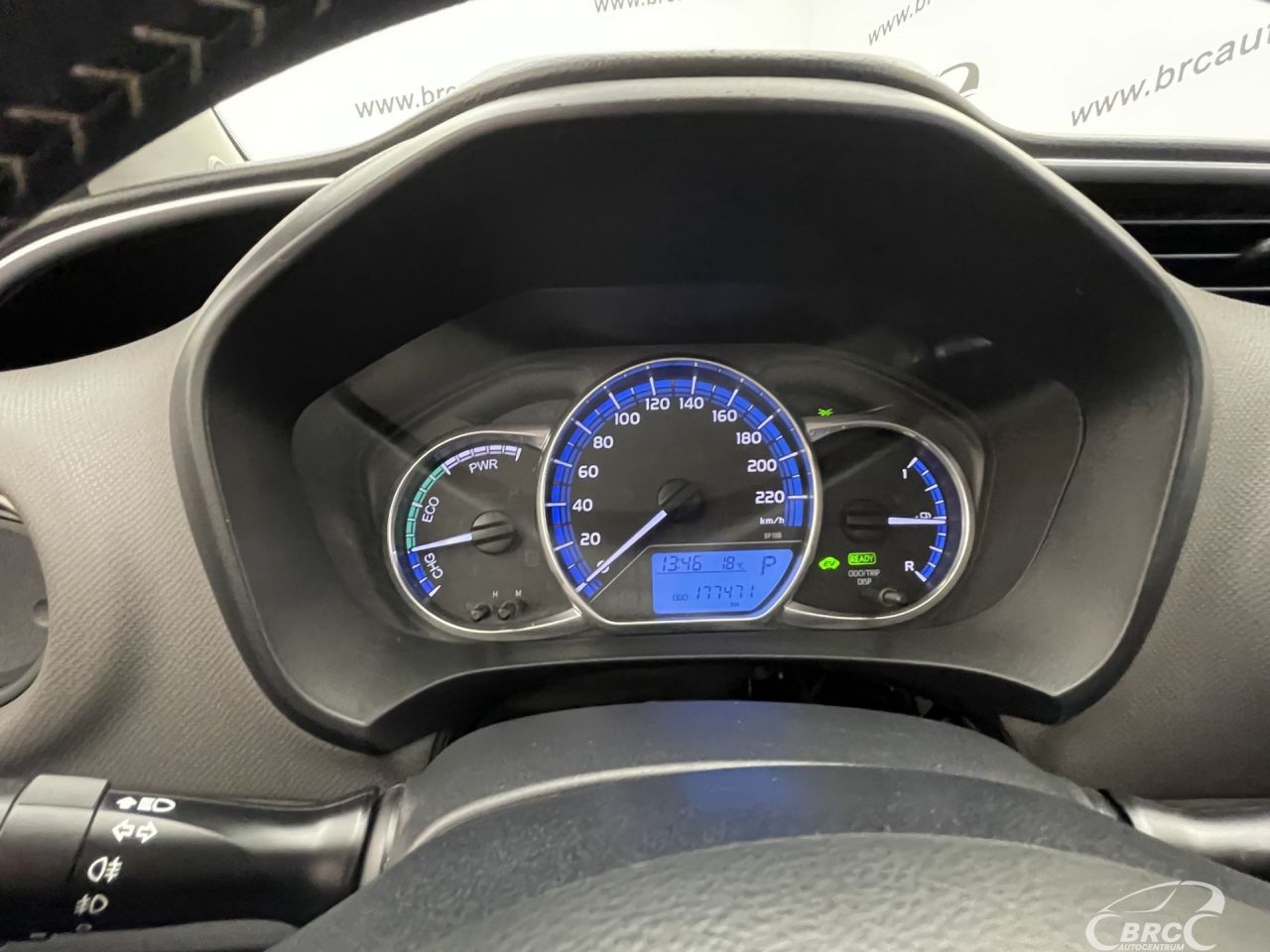 Toyota Yaris | 28