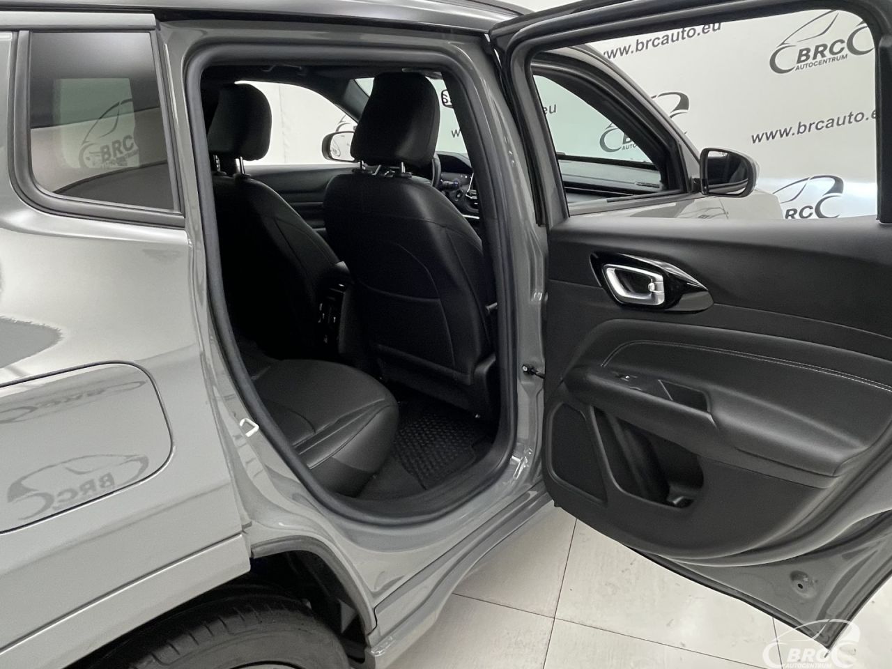 Jeep Compass | 12