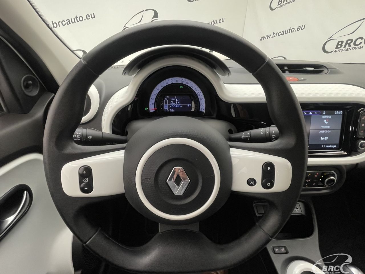 Renault Twingo | 25