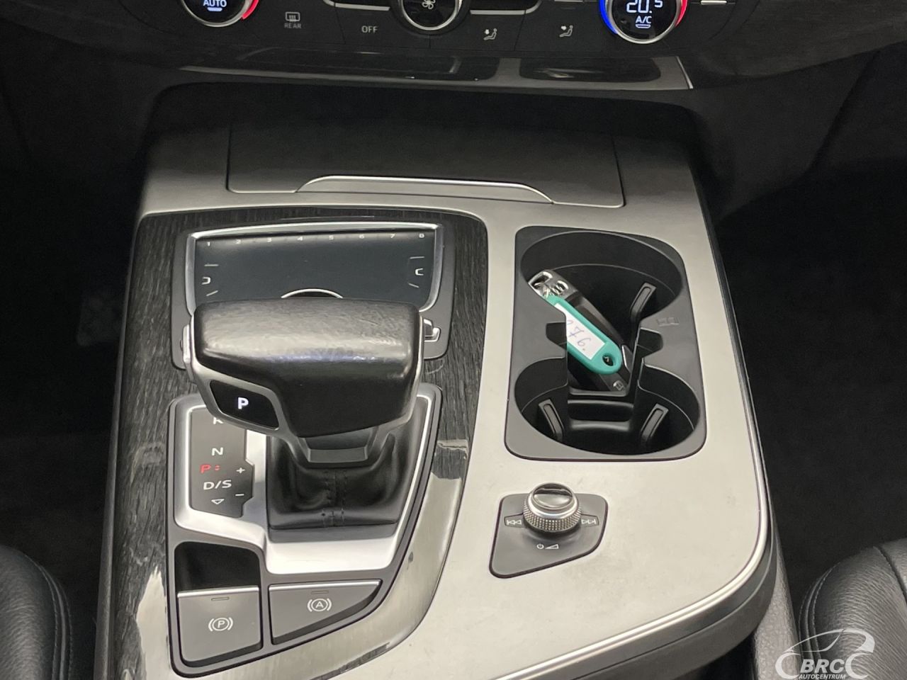 Audi Q7 | 16