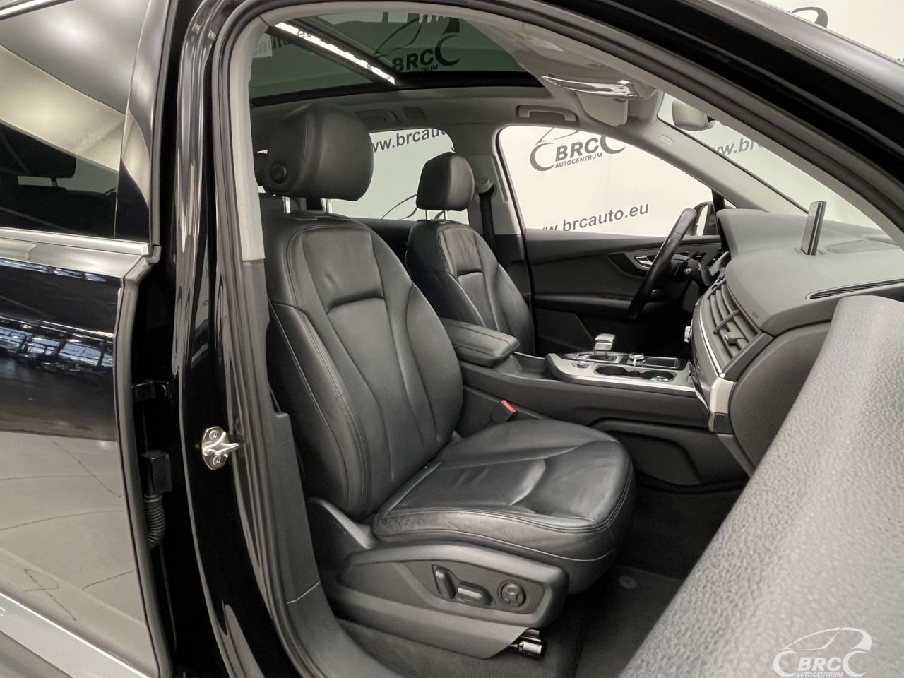 Audi Q7 | 6