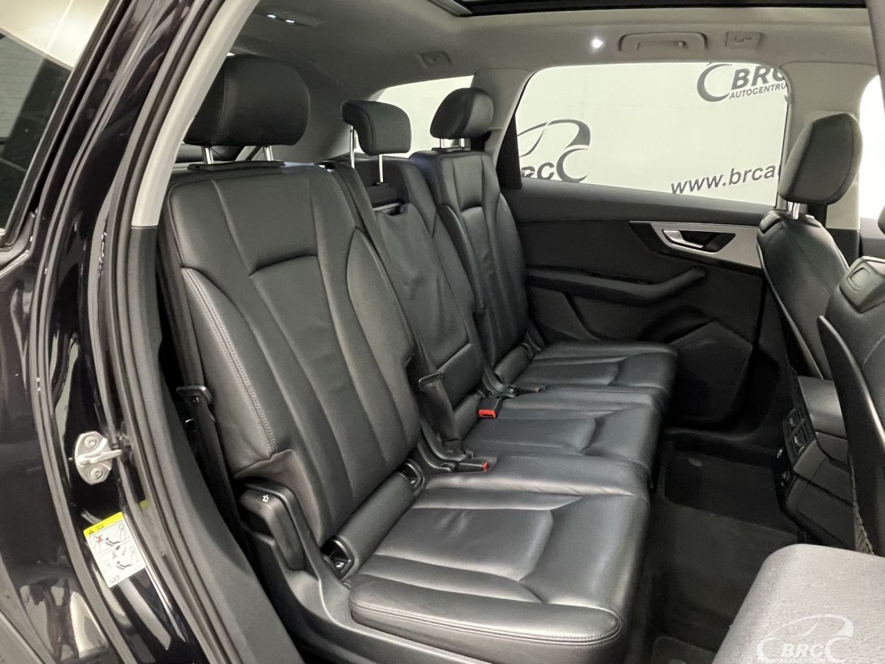 Audi Q7 | 10