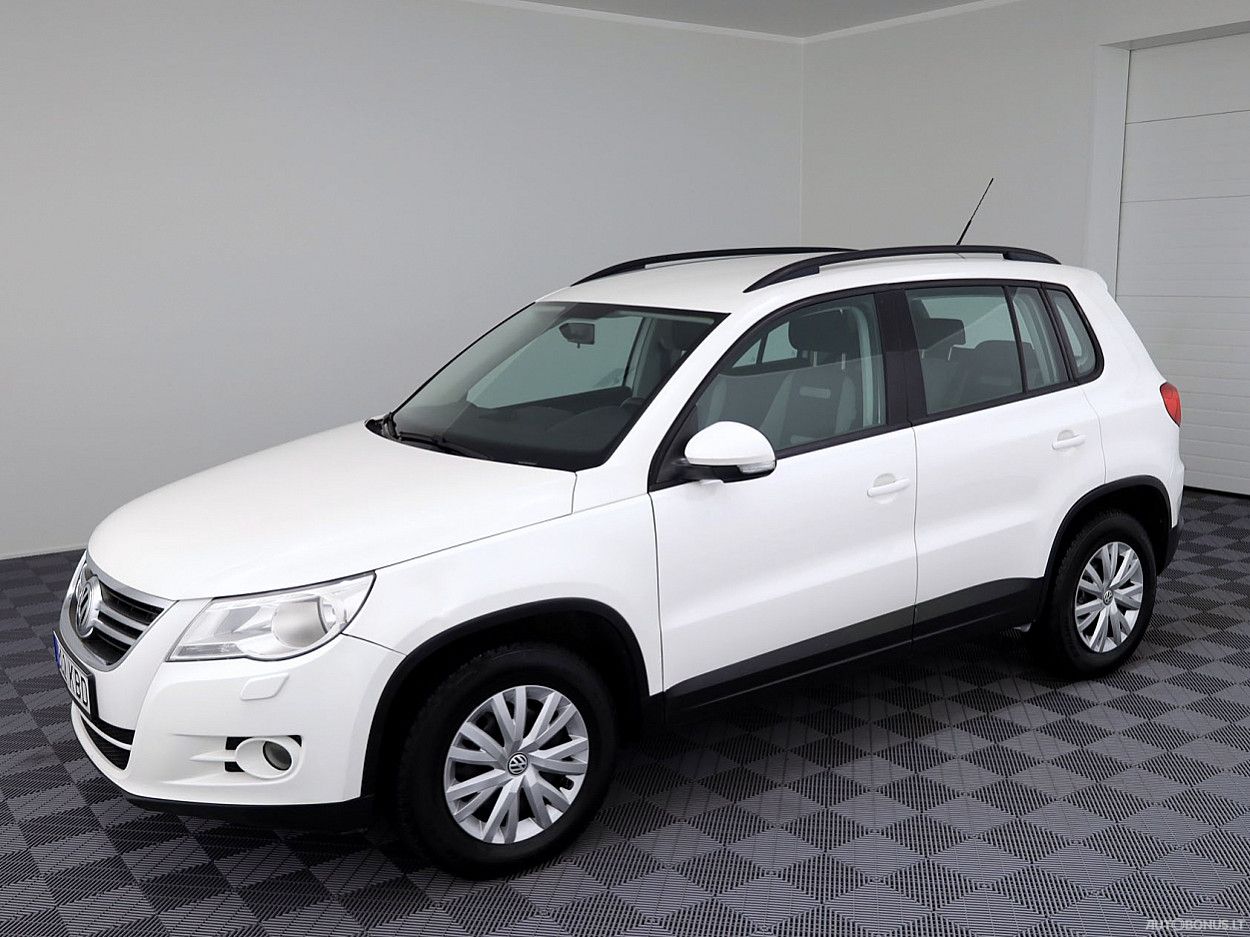 Volkswagen Tiguan | 1