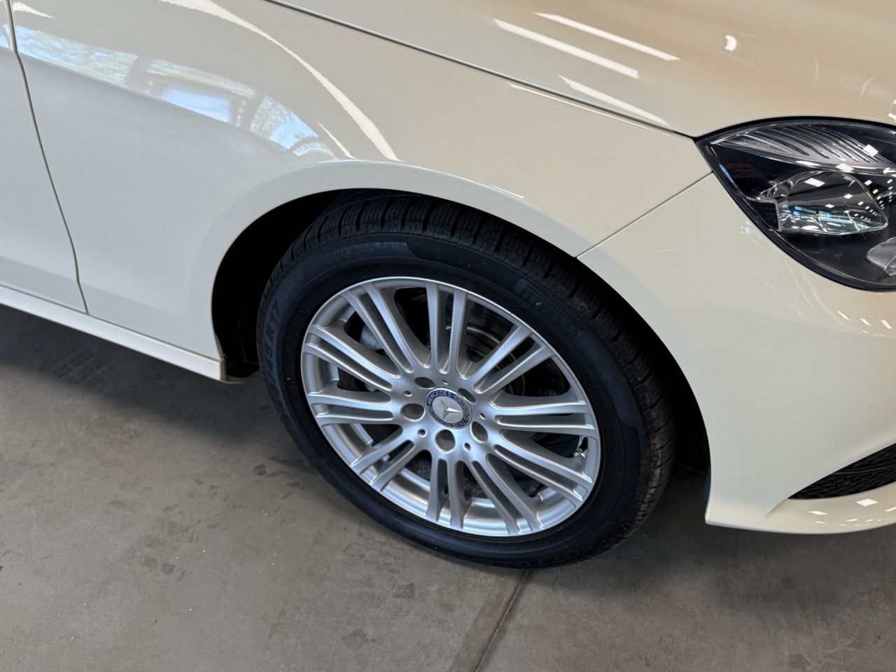Mercedes-Benz E200 | 20