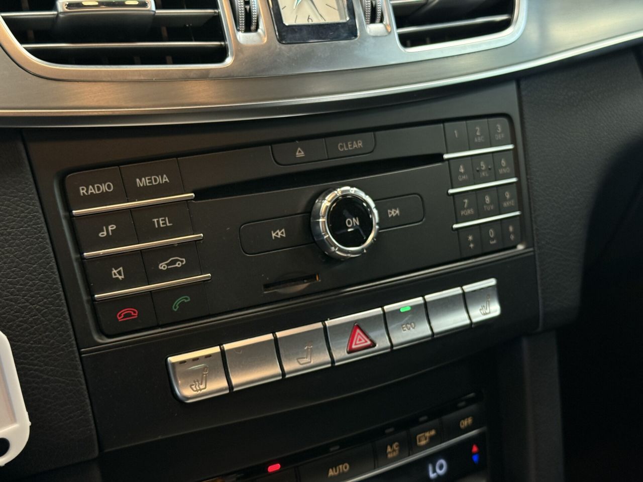 Mercedes-Benz E200 | 6