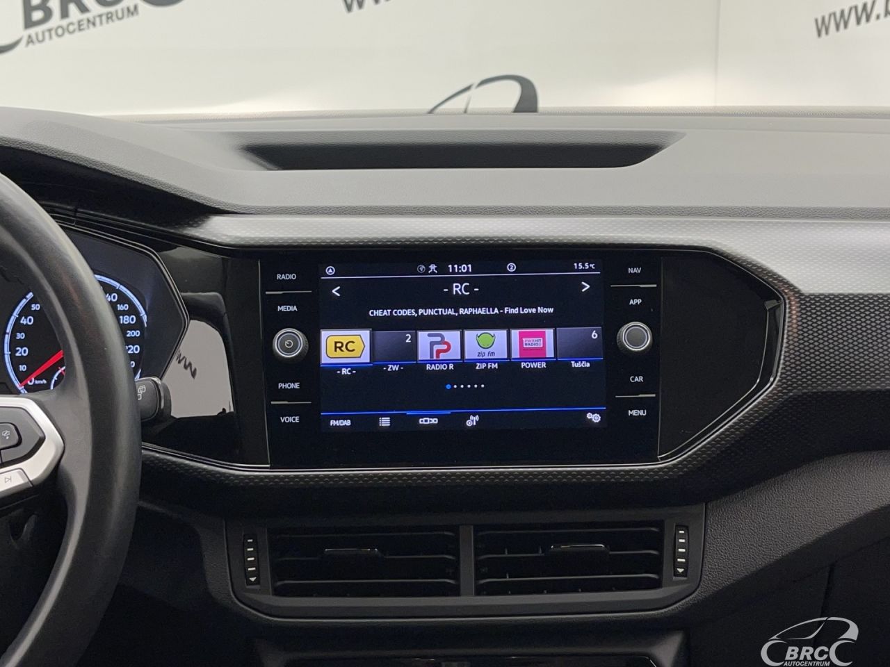 Volkswagen T-Cross | 25