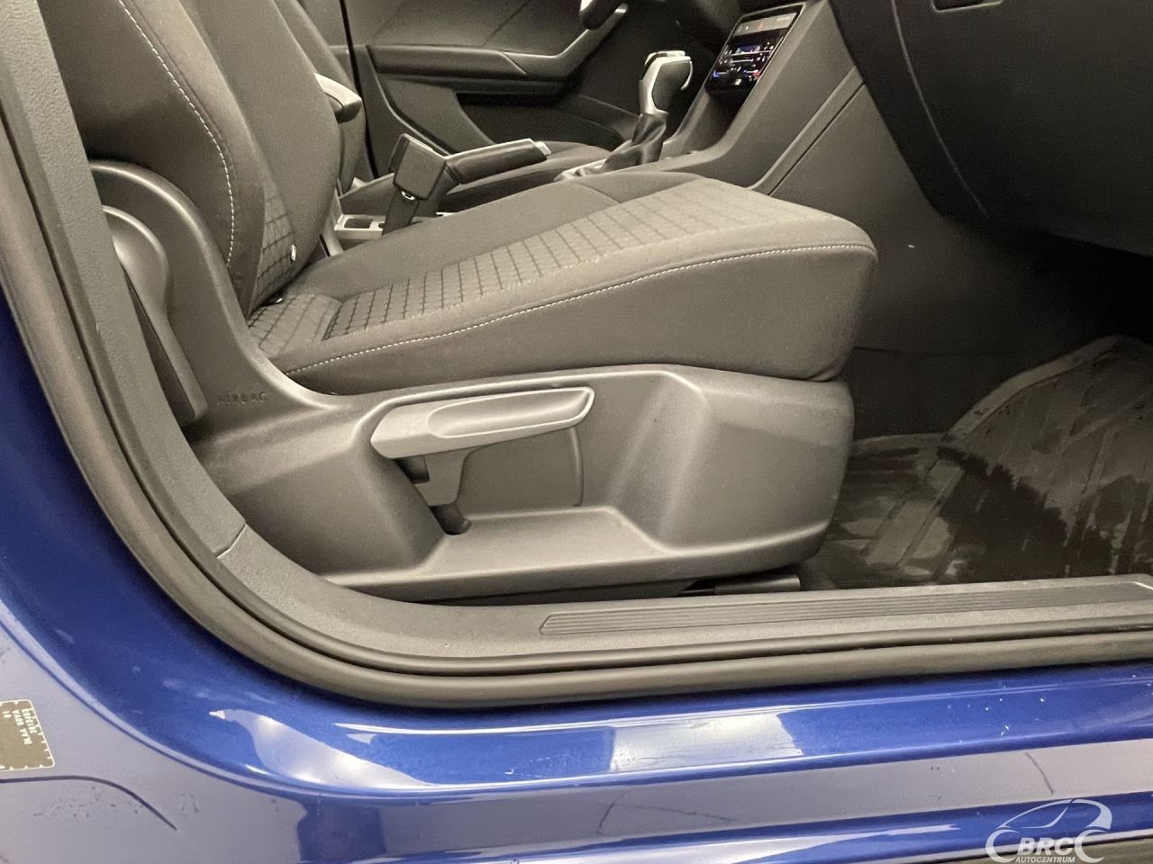 Volkswagen T-Cross | 5