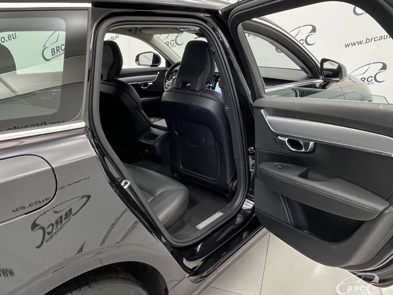 Volvo V90 | 11