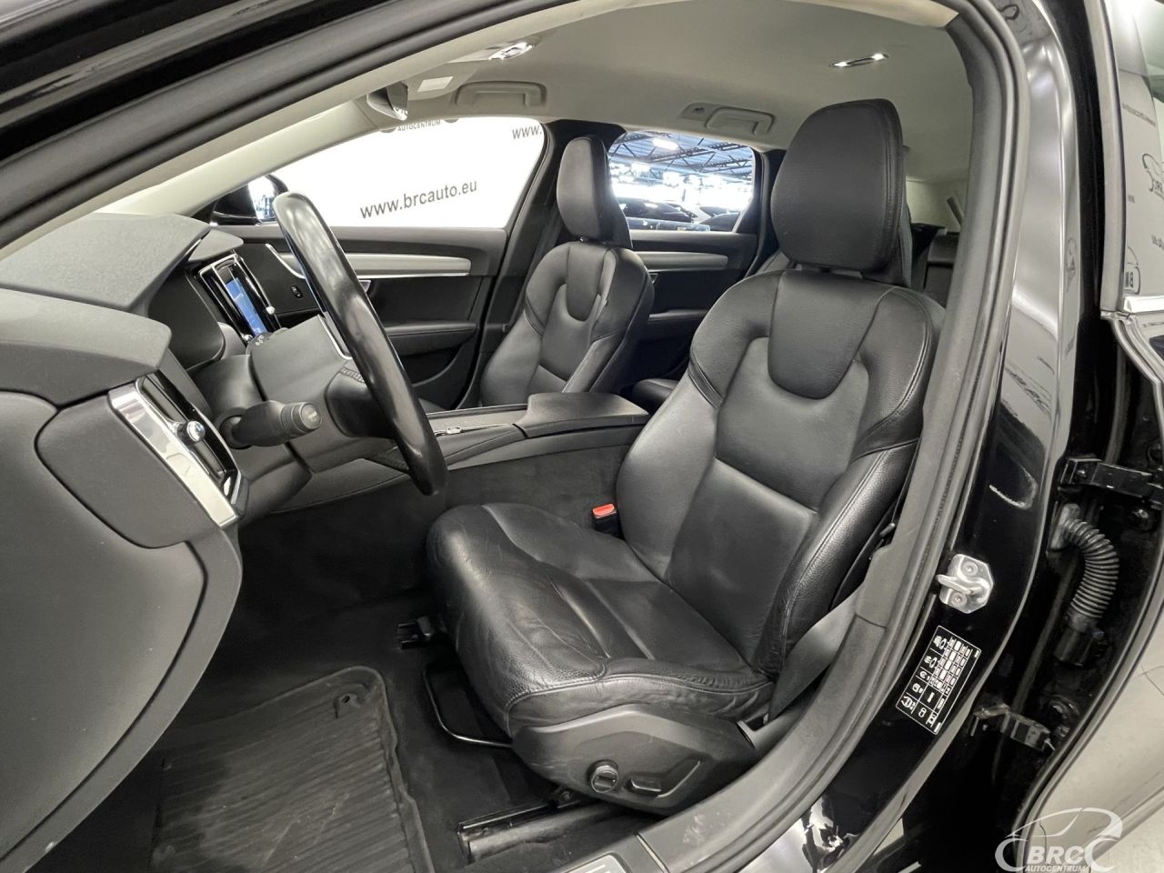 Volvo V90 | 21