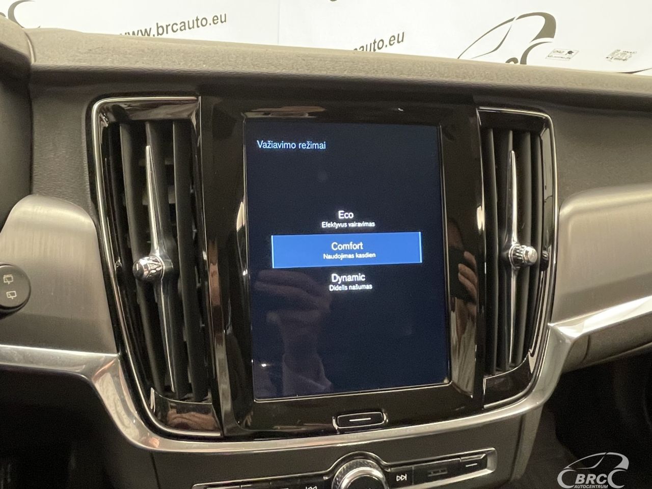 Volvo V90 | 29