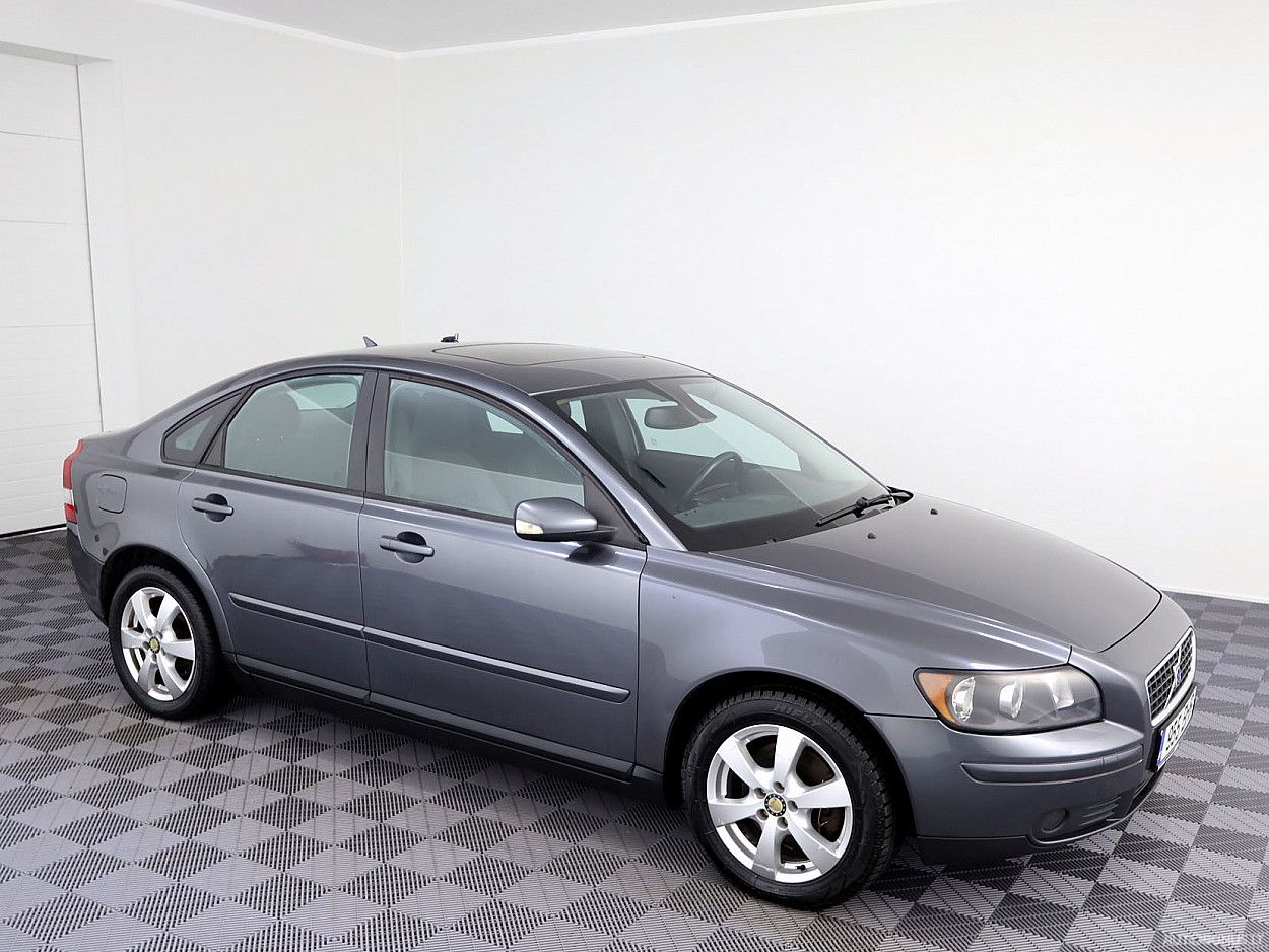 Volvo S40
