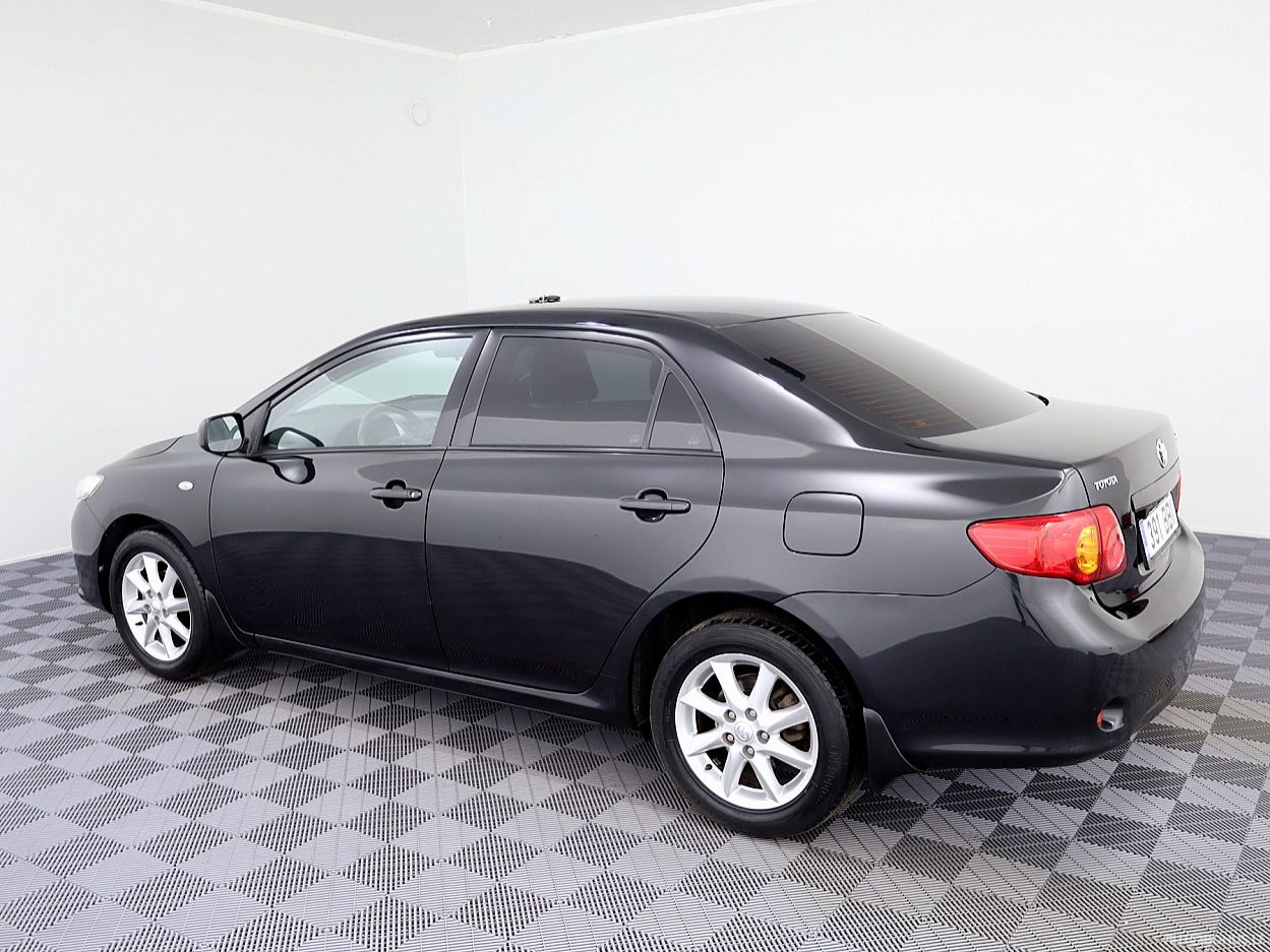 Toyota Corolla | 3