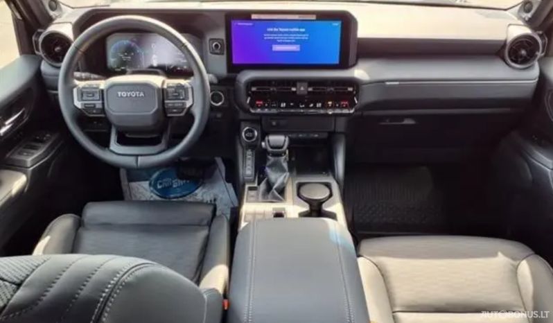 Toyota Land Cruiser | 2