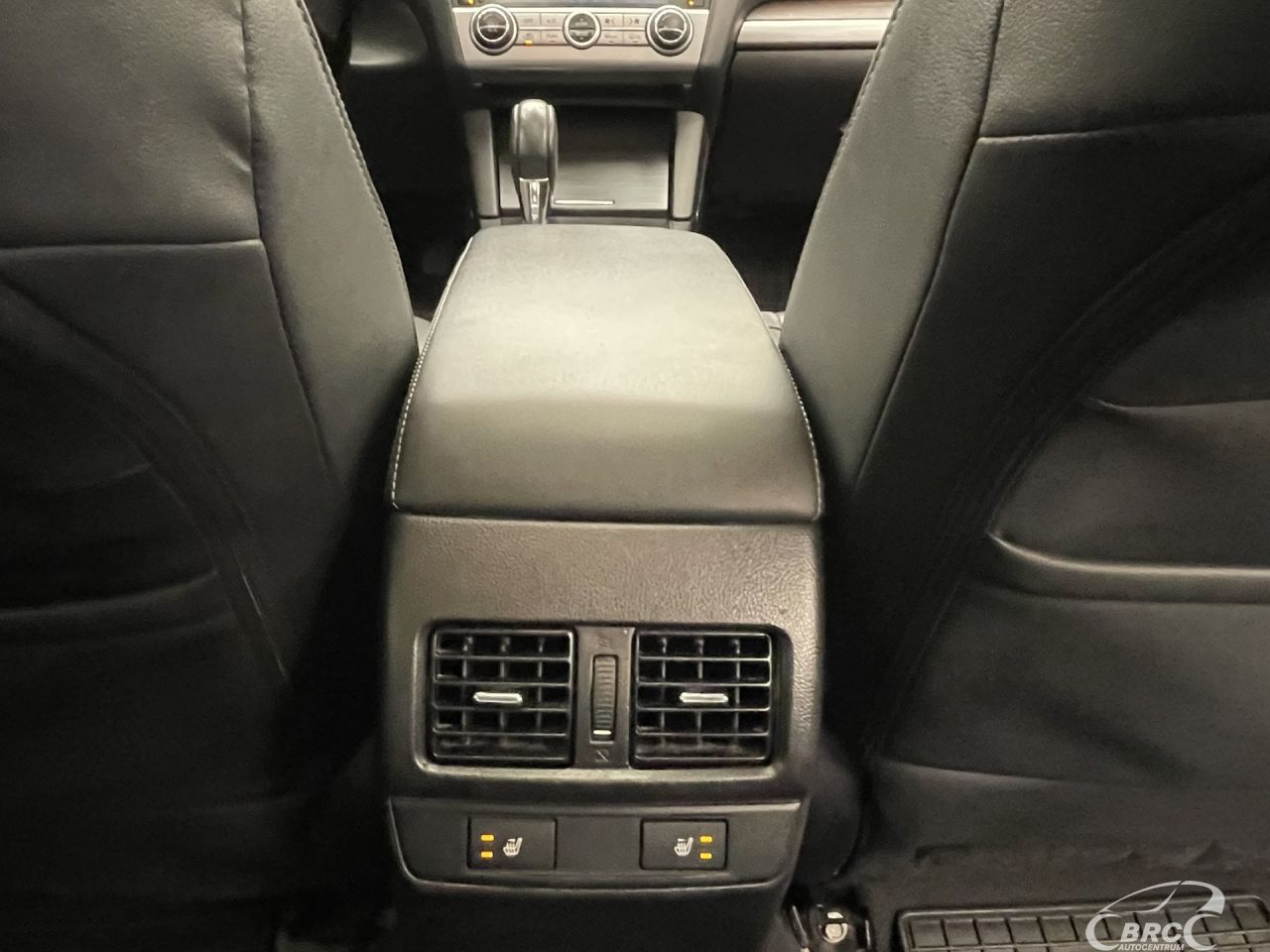 Subaru Outback | 12