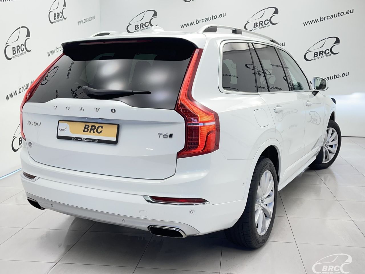 Volvo XC90 | 48