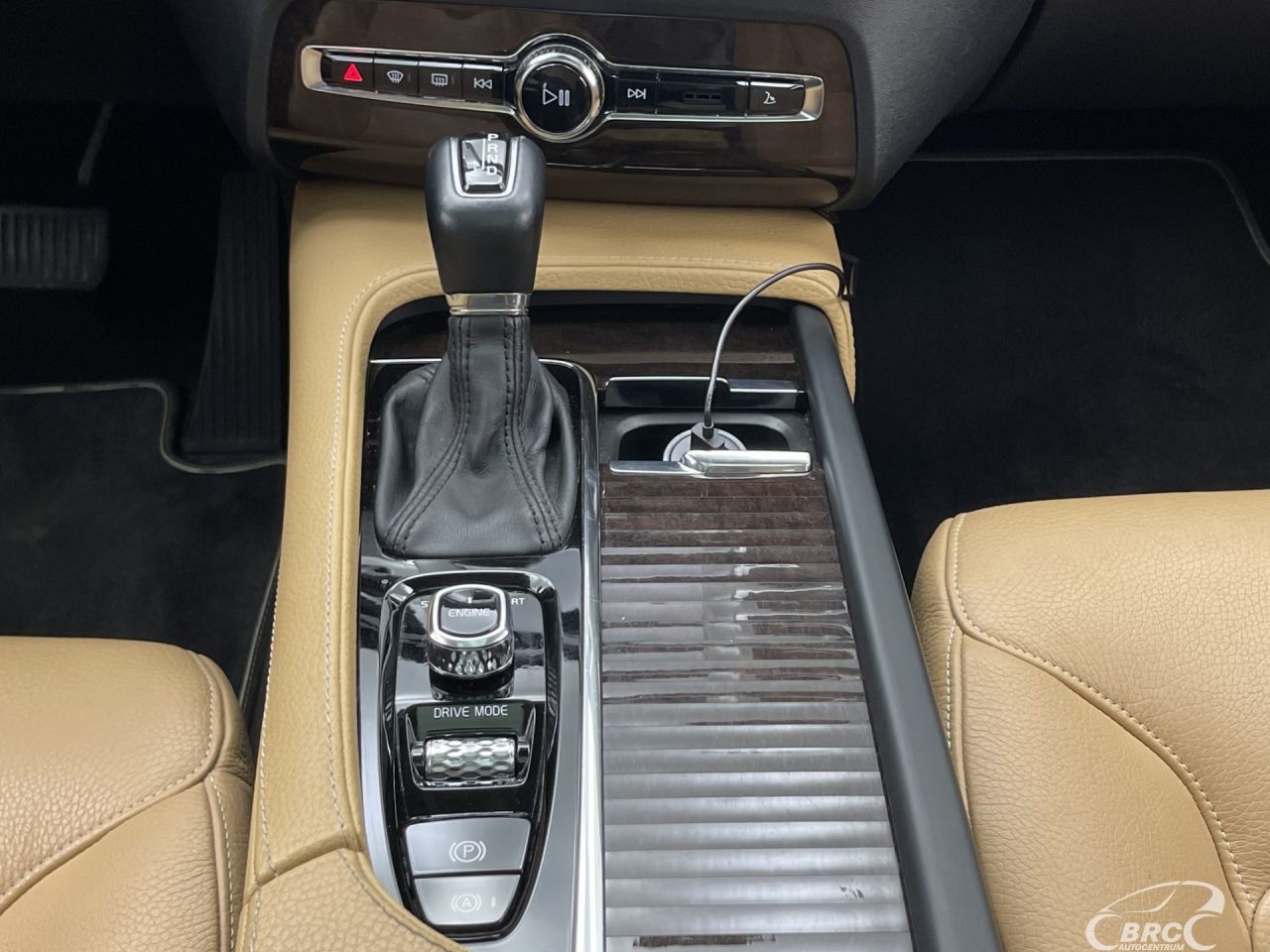 Volvo XC90 | 19