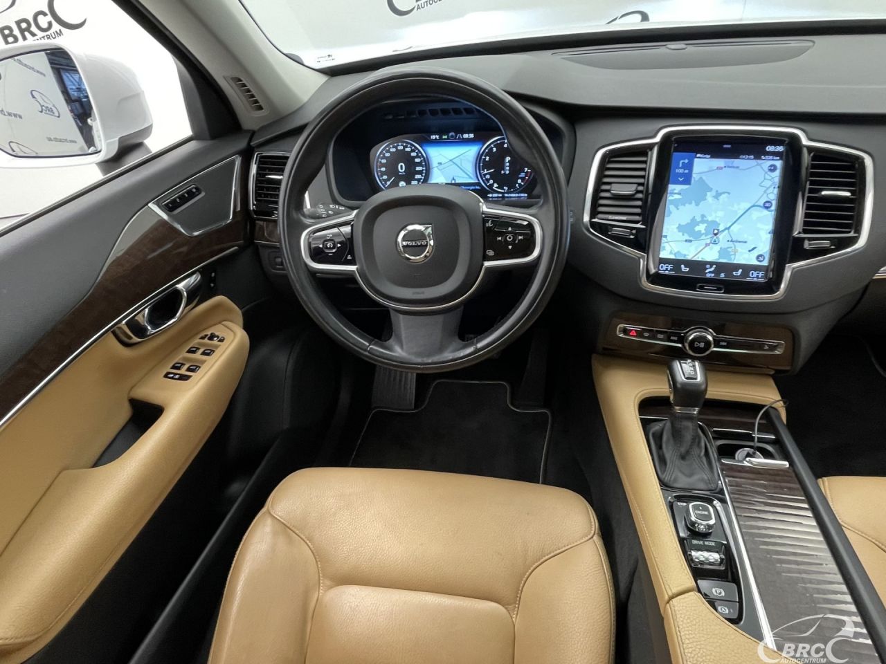 Volvo XC90 | 15