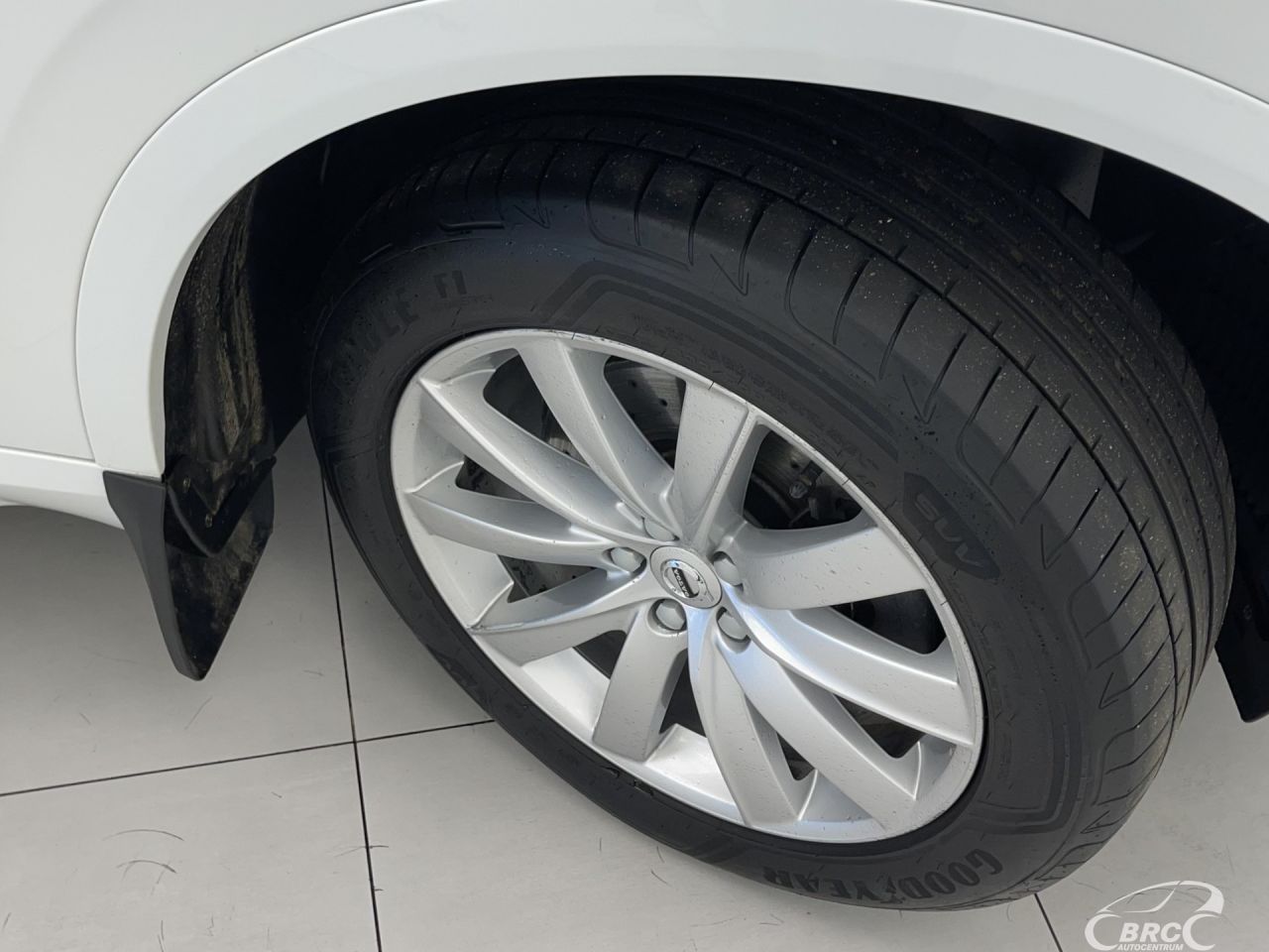 Volvo XC90 | 42