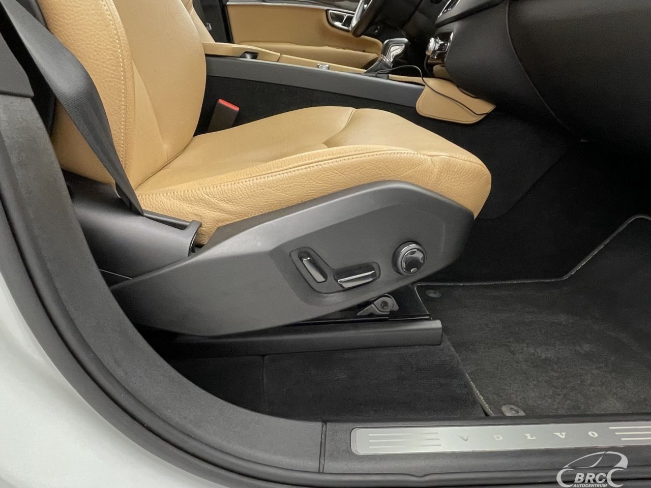 Volvo XC90 | 5