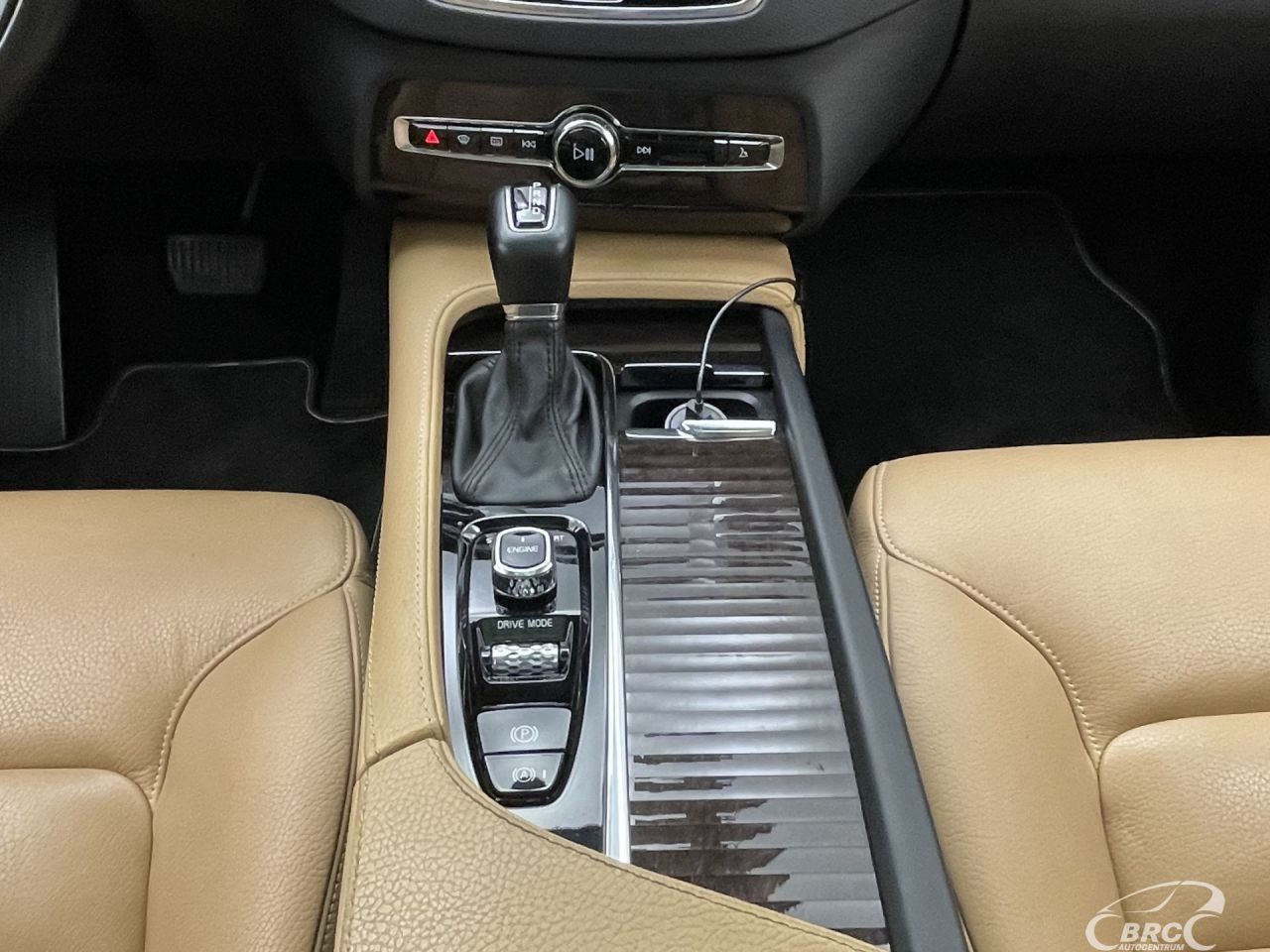 Volvo XC90 | 20
