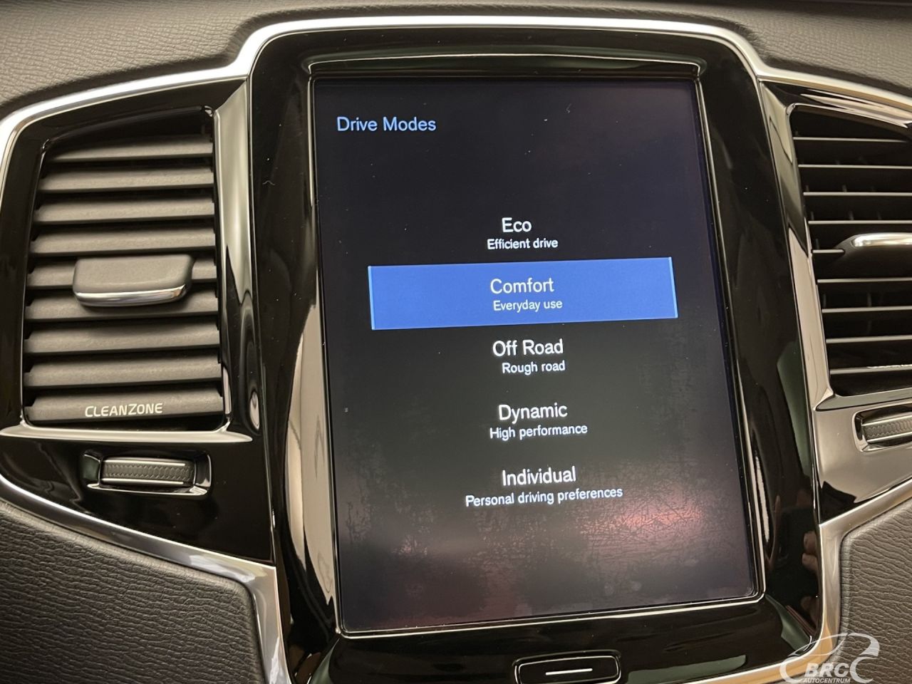 Volvo XC90 | 37