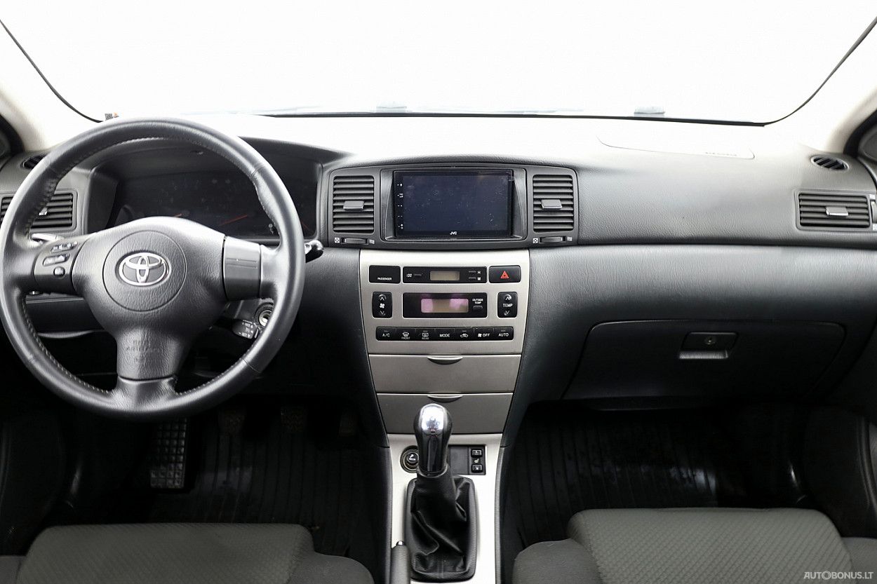Toyota Corolla | 4