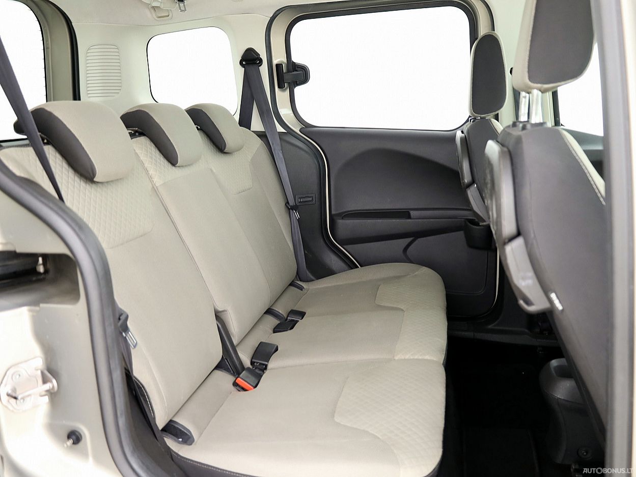 Ford Tourneo | 6
