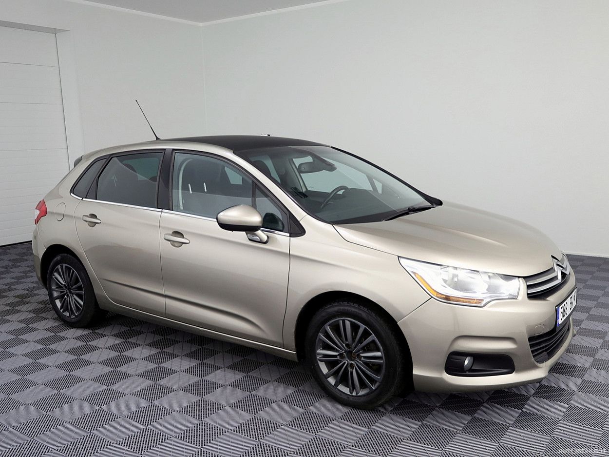 Citroen C4, 1.6 l., hatchback