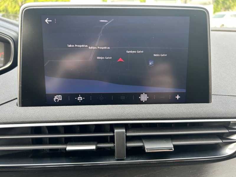 Peugeot 5008 | 12