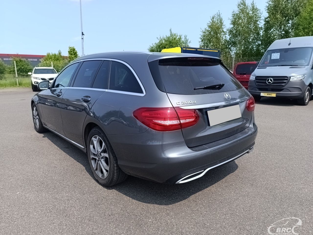 Mercedes-Benz C200 | 3