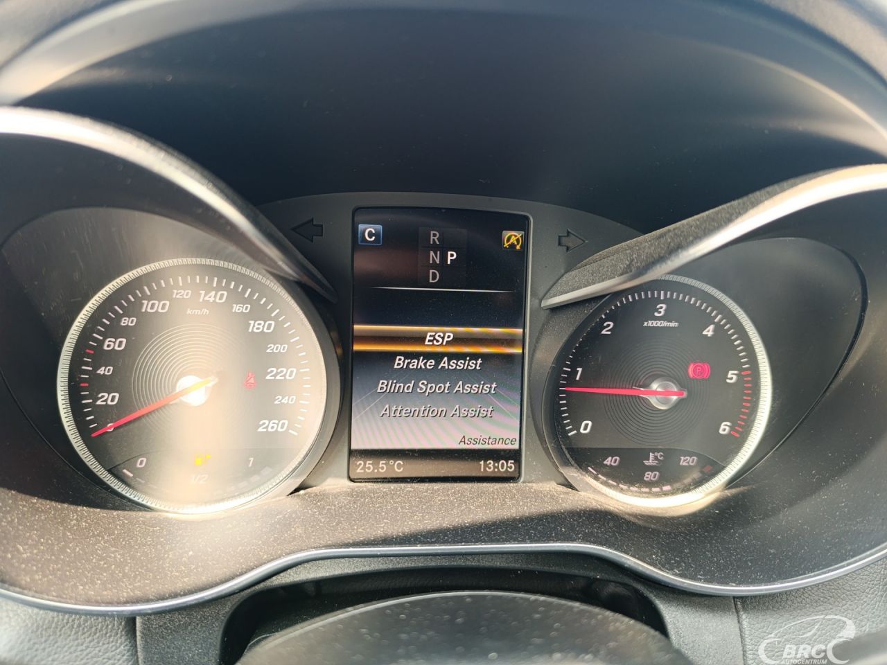 Mercedes-Benz C200 | 33