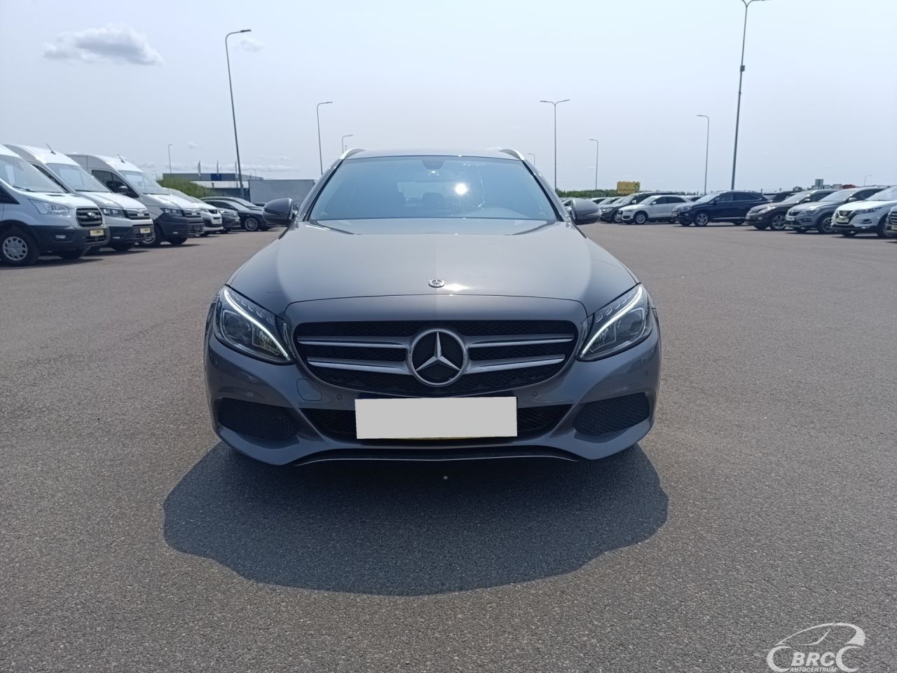 Mercedes-Benz C200 | 12