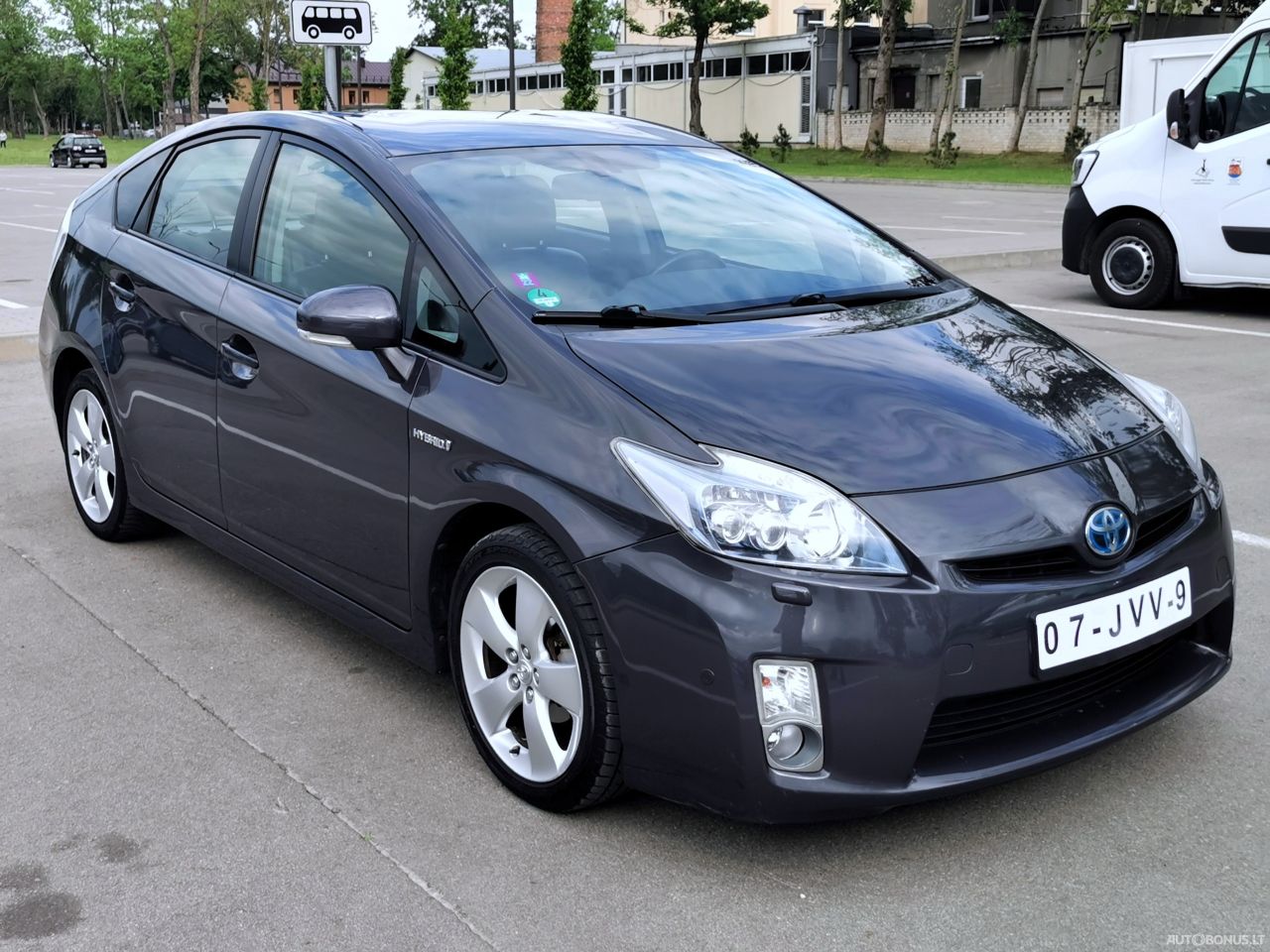 Toyota Prius | 9