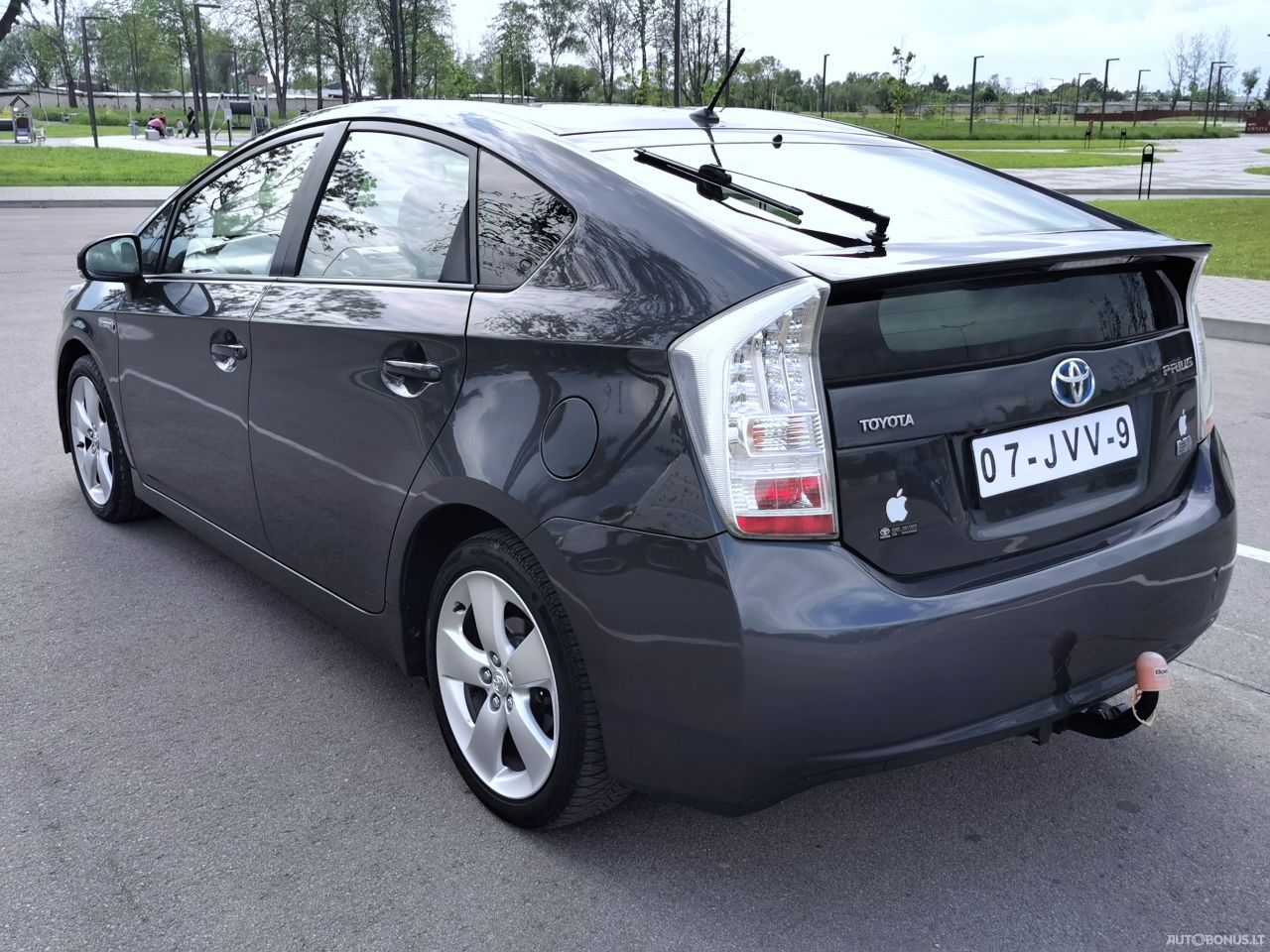 Toyota Prius | 4