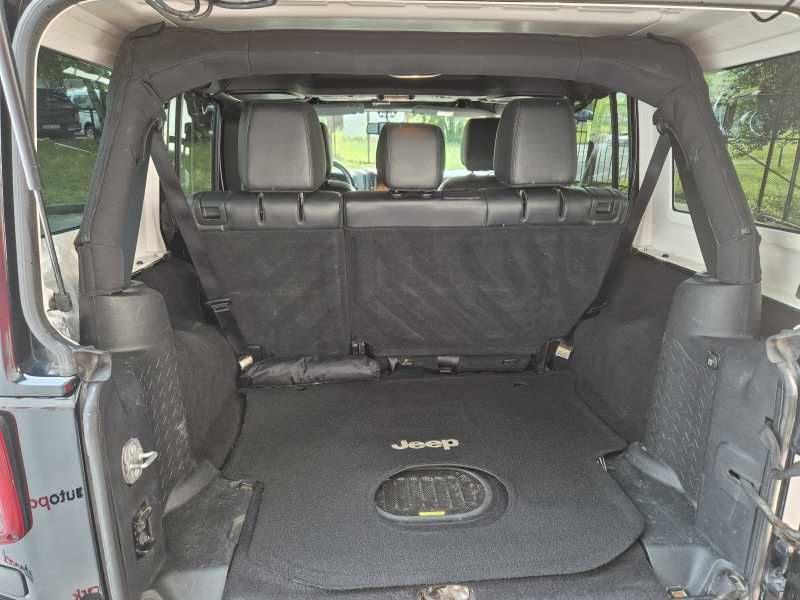 Jeep Wrangler | 18