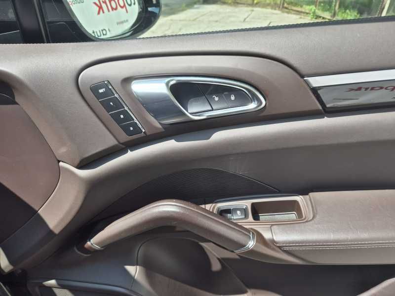 Porsche Cayenne | 23