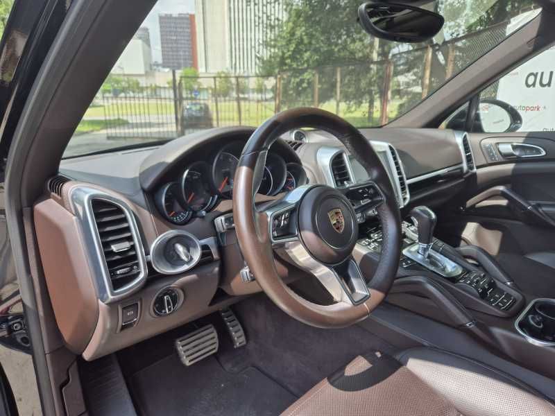 Porsche Cayenne | 8