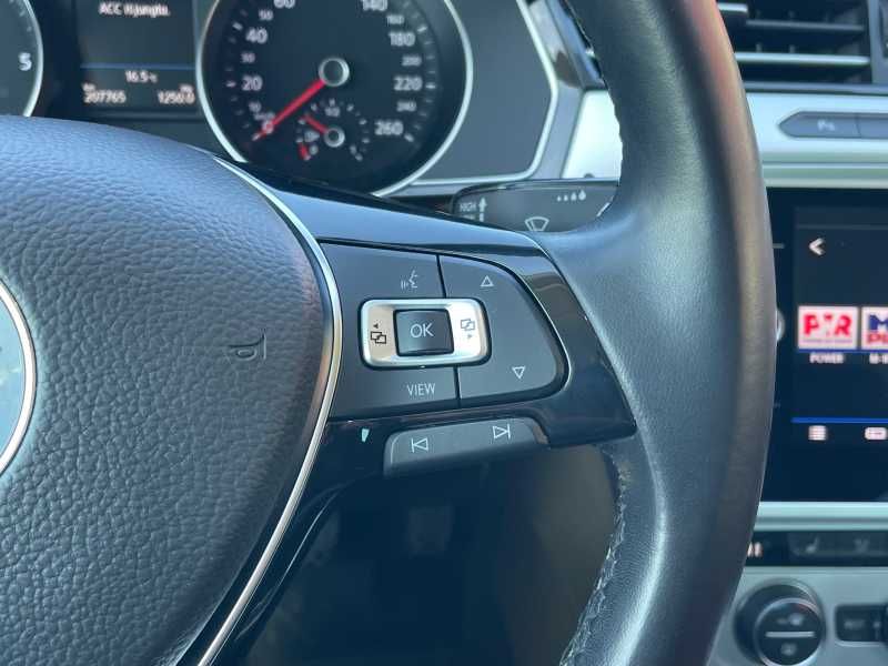 Volkswagen Passat | 17