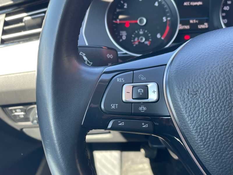 Volkswagen Passat | 16