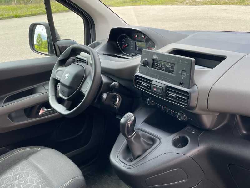 Peugeot Rifter | 6