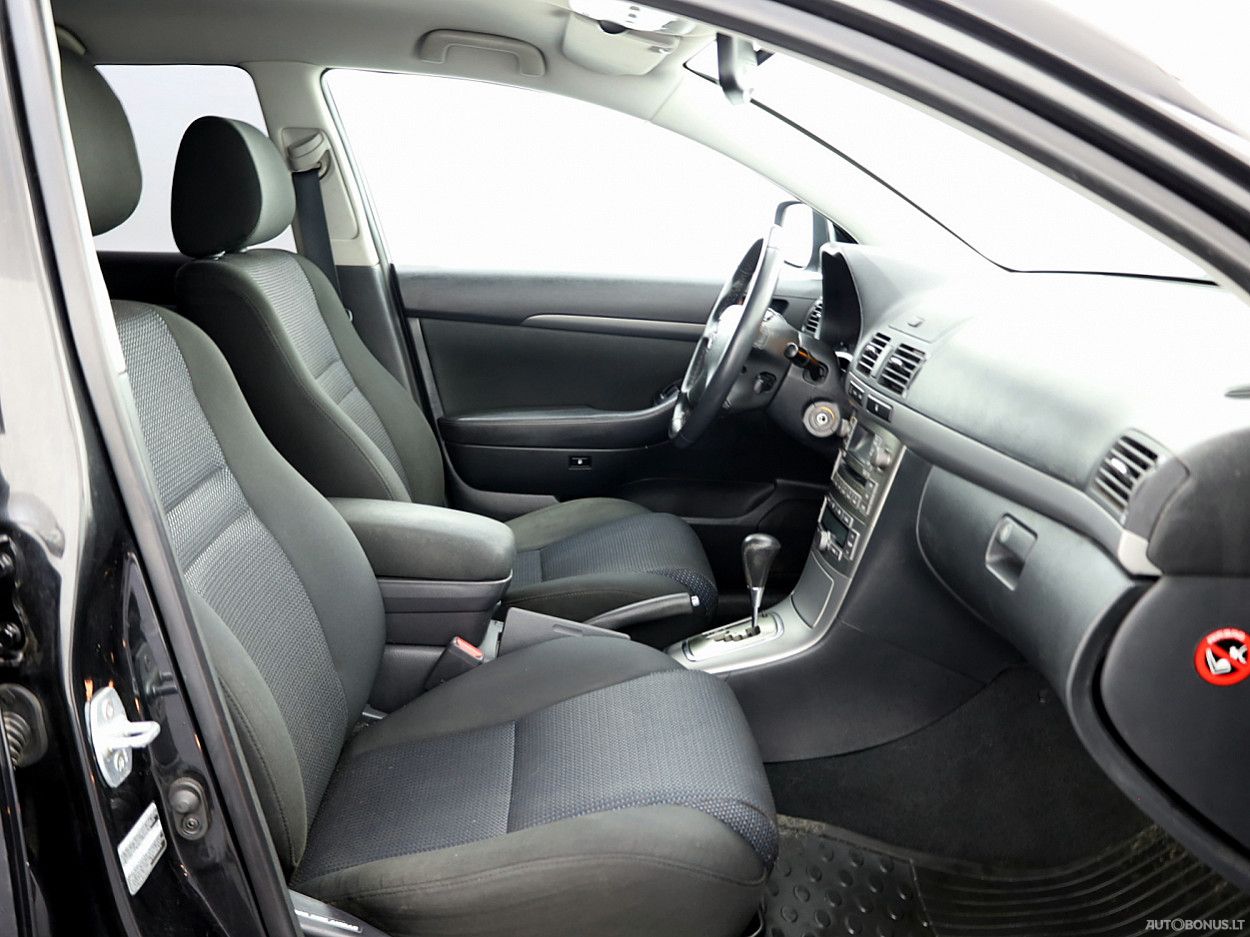 Toyota Avensis | 5