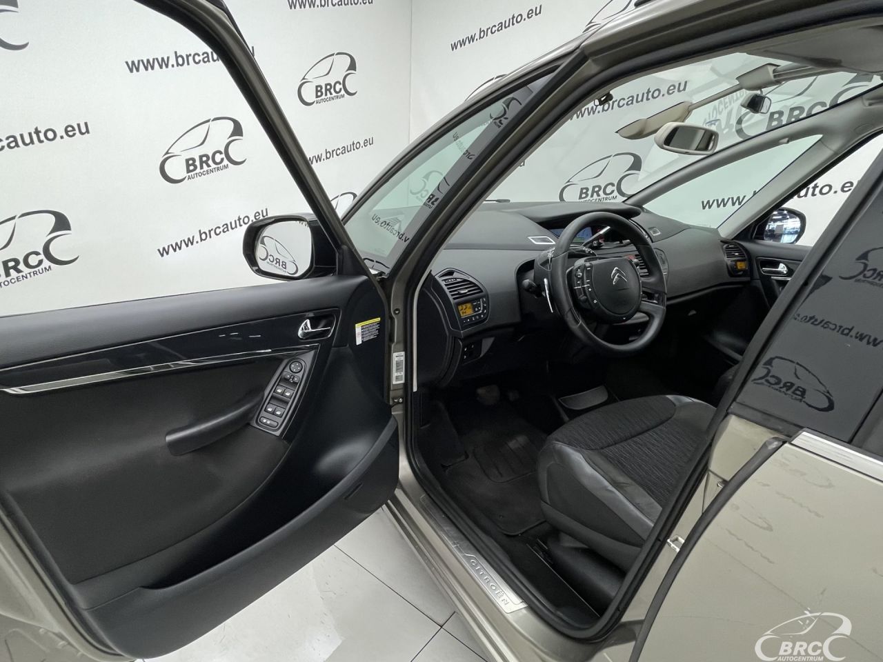 Citroen C4 | 17