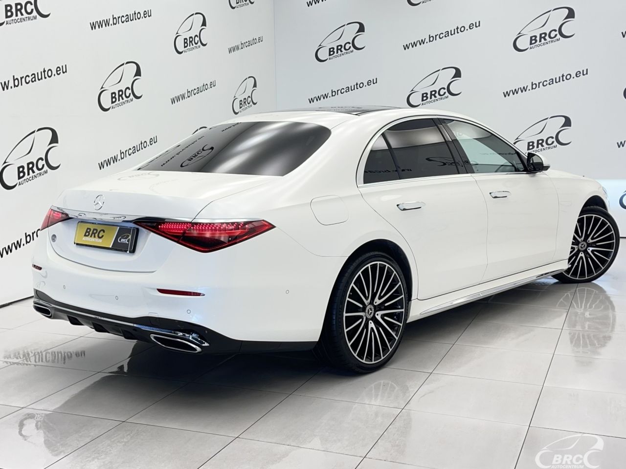 Mercedes-Benz S400 | 1